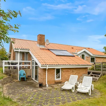 Dorithea - 1-3km From The Sea By Interhome