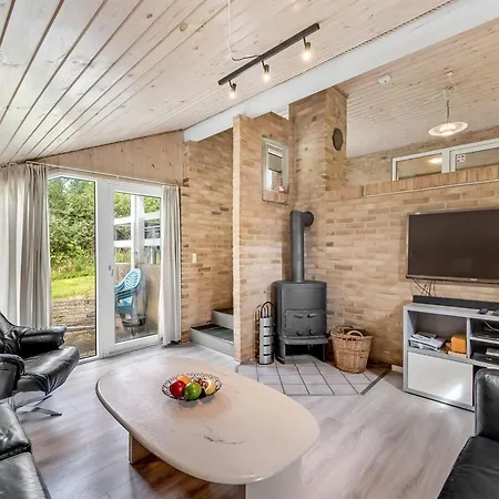 Vakantiehuis Dorithea - 1-3km From The Sea By Interhome