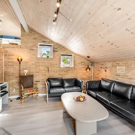 Vakantiehuis Dorithea - 1-3km From The Sea By Interhome